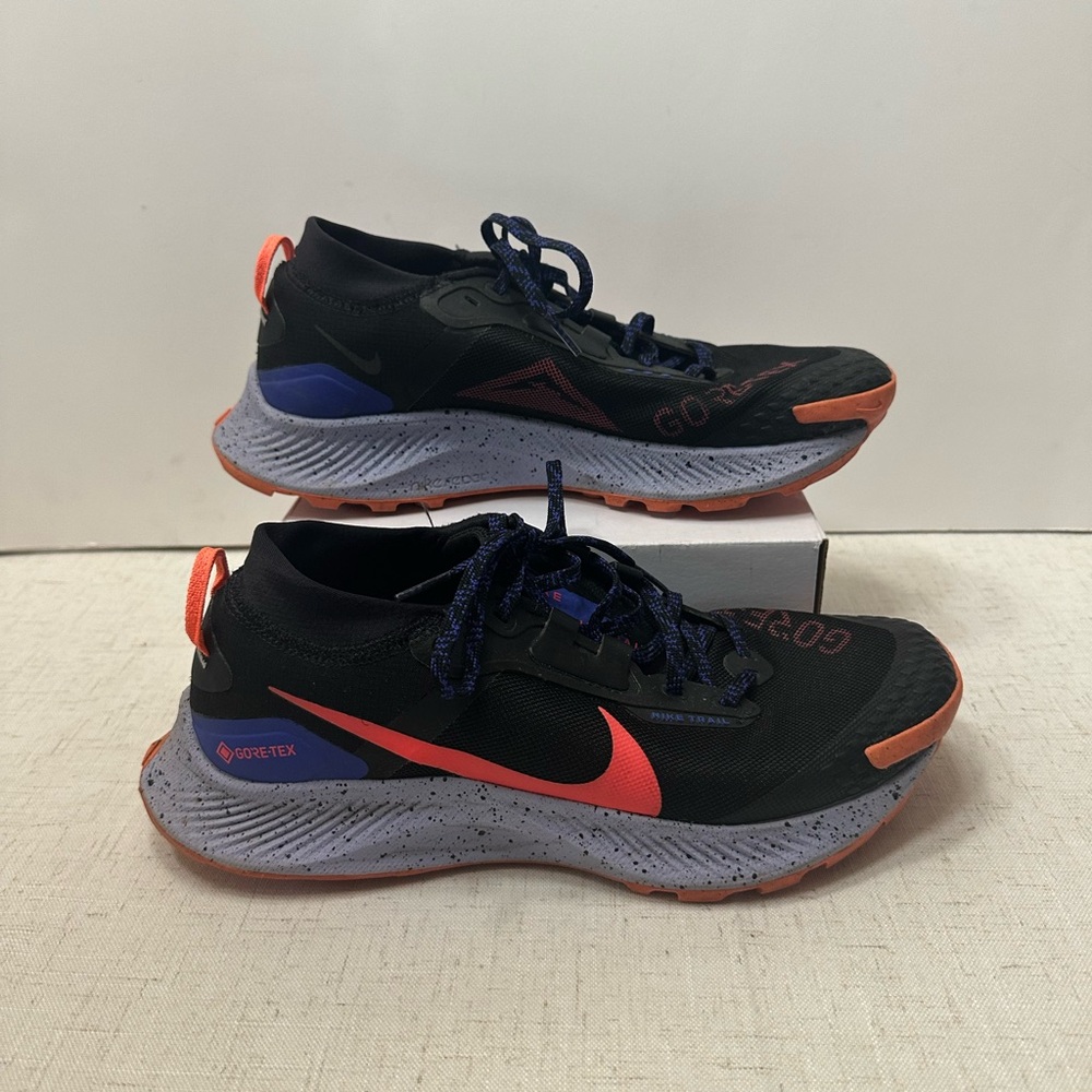Nike Pegasus Trail 3 GTX Women's Size 7 Black Flash Crimson Hiking